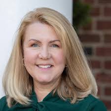 Sandra Knowlton's Instagram, Twitter & Facebook