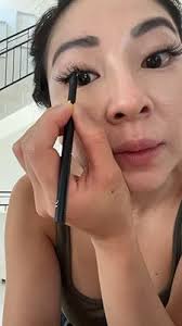 Página de Amazon de Crystal Duong