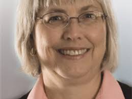 Julie Shimer's Instagram, Twitter & Facebook