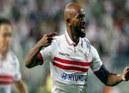 محمود عبد الرازق شيكابالا خط وسط. Ø³Ø®Ø±ÙŠØ© Ø¬Ù…Ø§Ù‡ÙŠØ± Ø§Ù„Ø£Ù‡Ù„ÙŠ Ù…Ù† Ù„Ø§Ø¹Ø¨ Ø§Ù„Ø²Ù…Ø§Ù„Ùƒ Ø´ÙŠÙƒØ§Ø¨Ø§Ù„Ø§ ÙˆØ­Ù…Ù„Ù‡Ù… ÙƒÙ„Ø¨Ø§ Ø£Ø³ÙˆØ¯ ÙŠØ±ØªØ¯ÙŠ ÙØ§Ù†Ù„Ø© Ø¨ÙŠØ¶Ø§Ø¡ ØªÙ†ÙƒØ£ Ø¬Ø±Ø§Ø­ Ø§Ù„Ø¹Ù†ØµØ±ÙŠØ© Ø¹Ù†Ø¯ Ø§Ù„Ù…ØµØ±ÙŠÙŠÙ† Ø±Ø£ÙŠ Ø§Ù„ÙŠÙˆÙ…