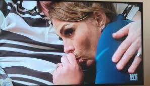 I have no words. Branwin literally sucking her thumb while snuggling with  her very gay husband. : r/loveafterlockup