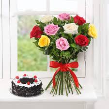 The best birthday gift that you can give to someone on their birthday is definitely a delicious cake and some beautiful flowers. New Year Flowers And Cake Delivery Buy Send Cake Flowers Online India Igp Com