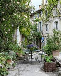 garden ideas french provence france 68 super ideas cour francaise jardin francais terrasse jardin