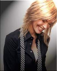 Long Shaggy Hairstyles For Round Faces Long Hair Styles Stylish Hair Hairstyles For Round Faces