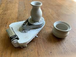 I started with a coil pot and pinch pot and throwing on my mop bucket important features of an electric potter s wheel. Take Pottery For A Spin With A Pocket Sized Wheel Hackaday