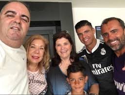 Fofinha | high room a irmã de cristiano ronaldo, katia aveiro, escolheu uma fantasia. Mae De Ronaldo Dolores Aveiro Fala Pela Primeira Vez Do Companheiro O Antigo Gnr Jose Andrade Nacional Flash