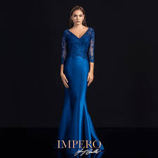 Tanti abiti da cerimonia per testimoni, damigelle e ospiti che vogliono indossare abiti eleganti ed esclusivi in un giorno speciale. Impero Couture Atrium Abbigliamento