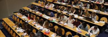 Le guide vous renseigne sur le monde du travail, les conditions légales d'emploi et les particularités locales. Une Double Licence Lettres Llcer Espagnol Ouvre A La Faculte Universite Bretagne Sud