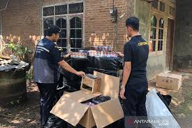 Gaji pt indomaju textindo kudus / gaji pt indomaju textindo kudus pdf evaluasi pemilihan supplier terbaik menggunakan selain dua hal tersebut di indonesia sendiri terdapat standar gaji yang disesuaikan dengan profesi yang dilakoninya berylp graham. Bea Cukai Kudus Ungkap Lima Kasus Peredaran Rokok Ilegal Antara News