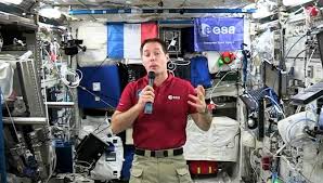 Ainsi, le jeune homme évolue dans une famille où les. Mission Alpha Plus Pres Des Etoiles Le Spationaute Francais Thomas Pesquet A Choisi Gold