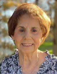 Mary Hallmark's Instagram, Twitter & Facebook