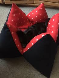 Hundemude Auf Dem Flum Kissen Schlaft Dein Hund Sicher Wie Ein Stein Unique Diy Hunde Kissen Hundekissen Hundekorb