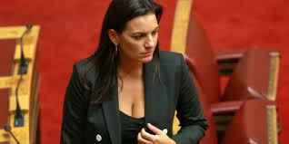 177 σχόλια to κεφαλογιάννη όλγα. Olga Kefalogiannh Den Ekana Paidi Giati Den Moy Etyxe Eimai 43 Etwn Politikh Iefimerida Gr