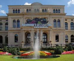 Frankfurt Am Main Zoo Entrance Sign Google Search Germany And Italy Cities In Germany Germany