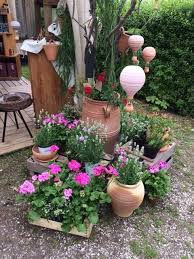 Weitere ideen zu gartenfiguren, figur, garten. Faszination Garten In Weingartsgreuth Crete Contact Spitzenweine Premium Olivenol Aus Kreta