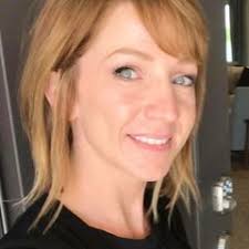 Shannon Weedman's Instagram, Twitter & Facebook