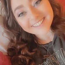 Sara Westerfield's Instagram, Twitter & Facebook