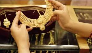 Vehicles drive through deep water on a flooded road in the nine elms district of london on july 25, 2021 during heavy rain. 5dnnptui Qlpxm