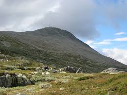 The official height of gaustatoppen is 1880 meters. Gaustatoppen 1883 M Peakbook