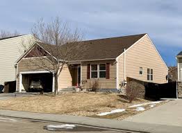 See photos of timberline hd shingles beautifully installed on typical american homes. 81 Gaf Timberline Hd Hdz Barkwood Ideas Timberline Shingling Roof