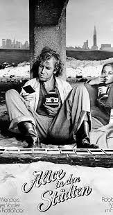 Hans katrein (rüdiger vogler) hat ein dunkles geheimnis. Directed By Wim Wenders With Yella Rottlander Rudiger Vogler Lisa Kreuzer Edda Kochl A German Journalist Is Saddled Wit Cinema Posters Movie Posters Alice