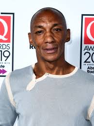 Singer found hanging after mental health episode