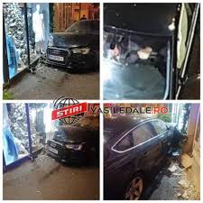 O femeie însărcinată și alți 4 copii au fost implicați. Galerie Foto Video A Intrat Cu Audi Ul In Vitrina Unui Magazin Din Baia Mare Actualizare Stiri Din Maramures Vasile Dale