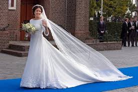 Check spelling or type a new query. Royale Hochzeitskleider Konigliche Hochzeitskleider Hochzeitskleid Brautmode