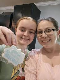 Taylor Waite's Instagram, Twitter & Facebook