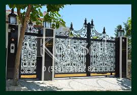 Bahçe demir kapı modelleri özellikle ağır şartlara dayanacak şekilde üretiliyor. Bahce Giris Garaj Kapisi Surgulu Rayli Bahce Kapilari Ve Modelleri