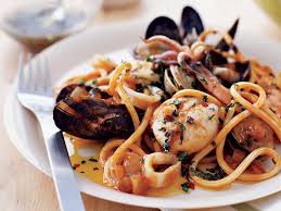 Lavez vos fruits de mer si vous les prenez frais. Spaghetti Aux Fruits De Mer 10 Recettes Issues De La Cuisine Italienne