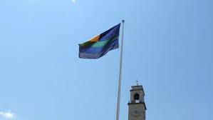 Rainbow bandiera sfondi animati, bella 3d interattiva bandiera. Bandiera Rainbow Ponte Di Mezzo Pisa 28 Giugno 2014