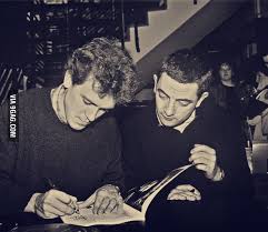 21+ nett bilder rowan atkinson haus / mr. Hugh Laurie Dr House And Rowan Atkinson Mr Bean 9gag