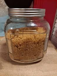 Make your own brown and powdered sugar at home