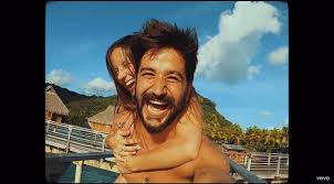 Camilo sesto fue un cantante, compositor e intérprete español de balada romántica, pop y rock. Camilo Se Sincera Sobre La Relacion Con Su Mujer Evaluna