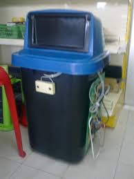 Projek elektronik wireless traffic light ini adalah projek yang mana digunakan oleh pembaiki jalan. Contoh Projek Hardware Vrasmi