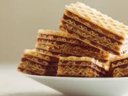 Mleveni keks, jagode, suvo grozdje, margarin, sok od pomorandze, cokolada, slag. Napravite Cokoladne Oblande Za 10 Minuta Stvarukusa Dessert Recipes Cream Cheese Flan Desserts