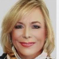 Colleen Comerford's Instagram, Twitter & Facebook