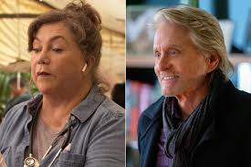 More about the kominsky method at: Michael Douglas Kathleen Turner Reunite For The Kominsky Method Ew Com