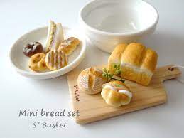 パン盛り合わせの小物入れ ミニチュアフード ミニフード フェイクパン