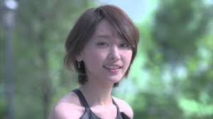 新垣結衣（日语：新垣 結衣／あらがき ゆい aragaki yui，1988年6月11日－），日本女演員、歌手及模特兒，出生於沖繩縣那霸市，身高169公分1，血型a型2，目前為日本lespros娛樂旗下的藝人。 å®Œç¾Žæ•æ‰æ–°åž£çµè¡£æœ€ç¾Žä¸€é¢æ­·ä»£é›ªè‚Œç²¾cmç³»åˆ— å–œæ„›æ—¥æœ¬likejapan ãƒ©ã‚¤ã‚¯ã‚¸ãƒ£ãƒ'ãƒ³