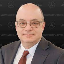 Performance Mercedes-Benz Staff