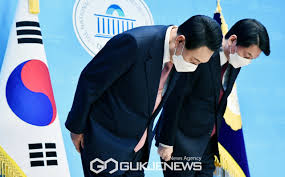 27.02.2022 · 윤석열·안철수 단일화 무산에 책임공방 이재명, 정치개혁안으로 대연정 타진 전문가 4자구도 갈 가능성 높다 한기호 기자 입력: Wfd Adjzztc5mm
