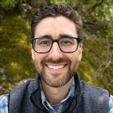 Dan Lathrop's Instagram, Twitter & Facebook