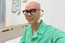 Tình trạng đáng lo của ca sĩ Phan Đinh Tùng sau tai nạn