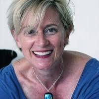 Laura Sommers's Instagram, Twitter & Facebook