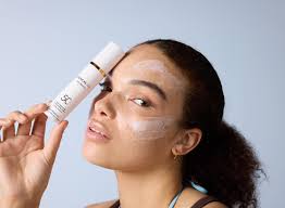 Die 4 besten Kérastase Curl Manifesto Produkte für welliges und feines Haar  • Glanz & Staub