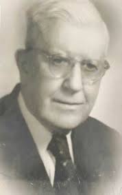 Three generations of Fretz editors