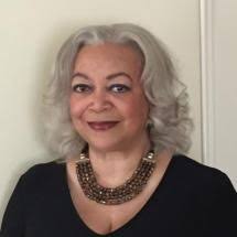 Dianne Dillon's Instagram, Twitter & Facebook