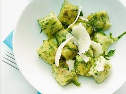 Barlauch Gnocchi Mit Brauner Butter Und Parmesan Rezept Barlauch Gnocchi Barlauch Essen Kochen